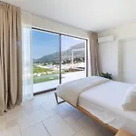 Aurora Villa *