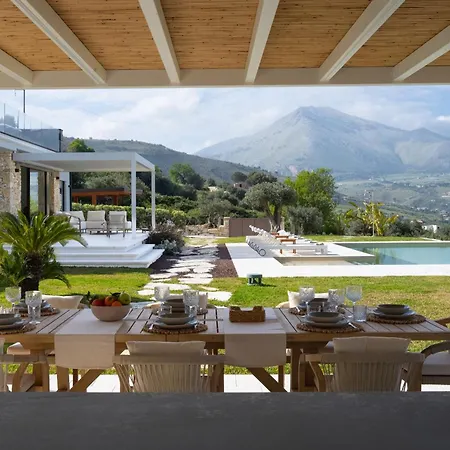 Aurora Villa