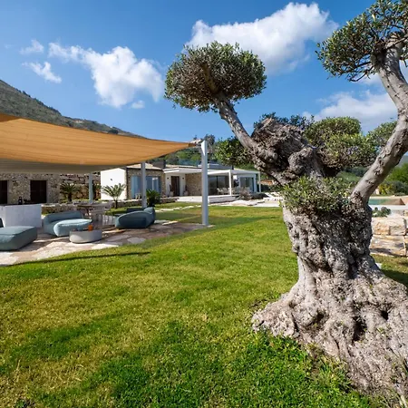 Aurora Villa