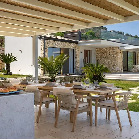 Villa Aurora